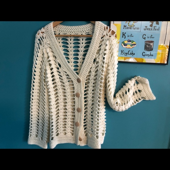 Vintage knit button up sweater. - Picture 2 of 2